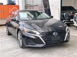 نيسان ألتيما